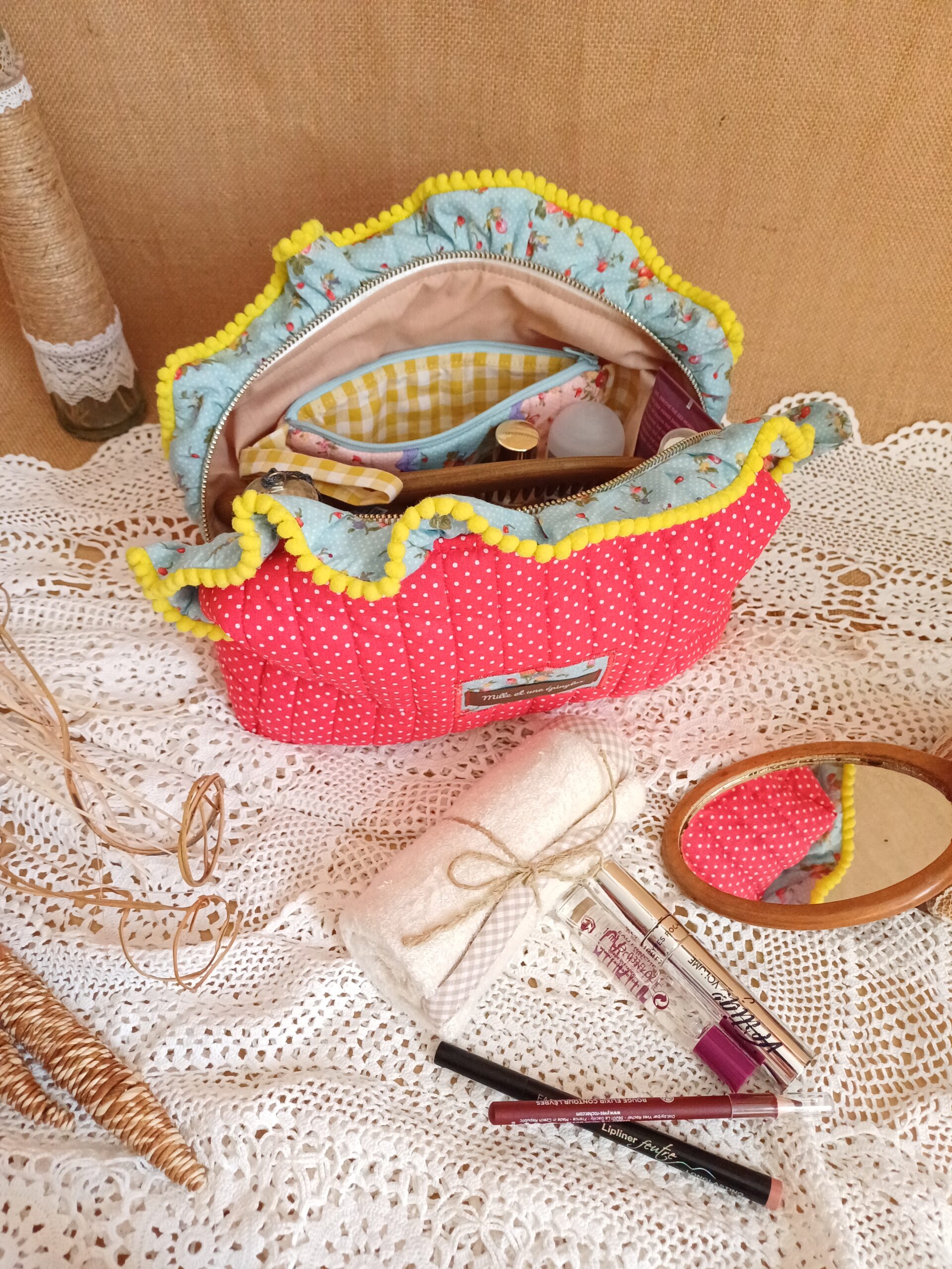 Maïwenn - lady in red – Image 2