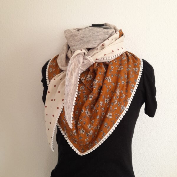 Chèche - fleuri marron